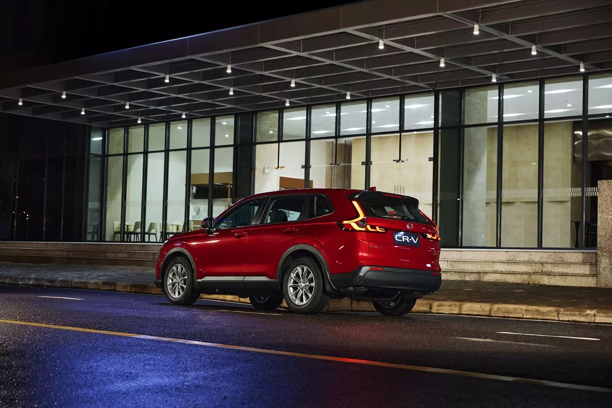 Tăng 10 triệu, đâu là những nâng cấp đáng giá trên Honda CR-V bản xăng 2026 tại Việt Nam? - Ảnh 2.