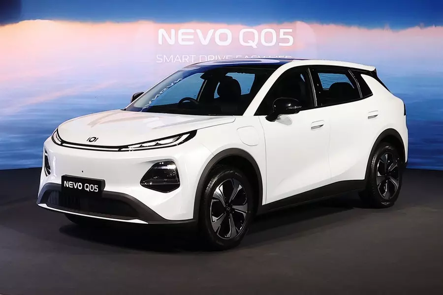 Xe điện giá rẻ Changan Nevo Q05 ra mắt tại Thái Lan, liệu có bán ở Việt Nam? - Ảnh 1.