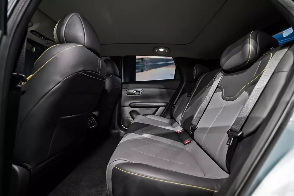 Xe điện giá rẻ Changan Nevo Q05 ra mắt tại Thái Lan, liệu có bán ở Việt Nam? - Ảnh 7.