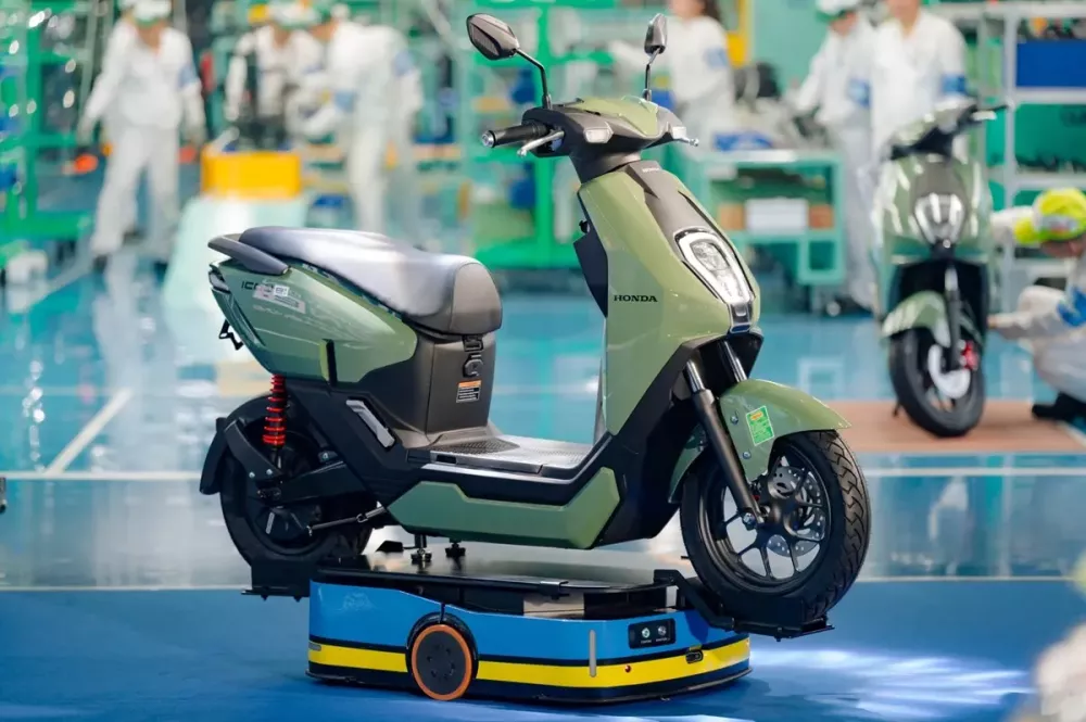 Honda bán được gần 2,3 triệu chiếc xe máy cho người Việt trong năm tài chính 2026