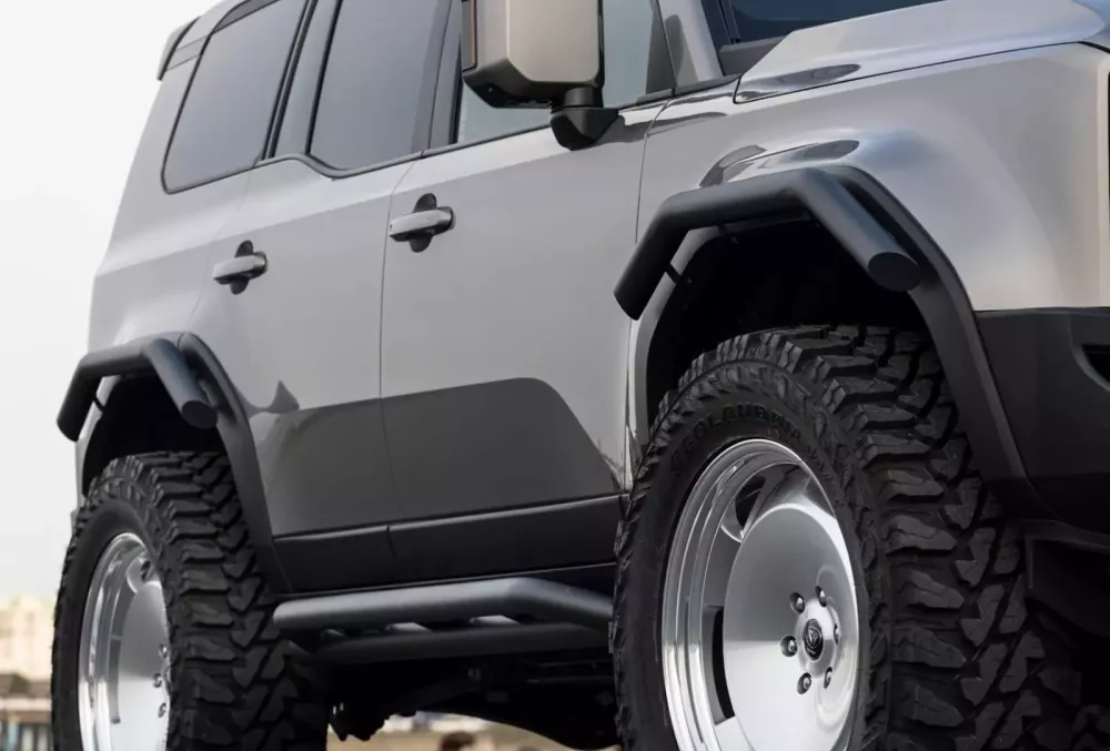 Chiếc xe Toyota Land Cruiser 250 này hoàn toàn khác biệt sau khi được Kuhl tạo ra- Ảnh 10. Chiếc xe Toyota Land Cruiser 250 này hoàn toàn khác biệt sau khi được Kuhl tạo ra- Ảnh 10.