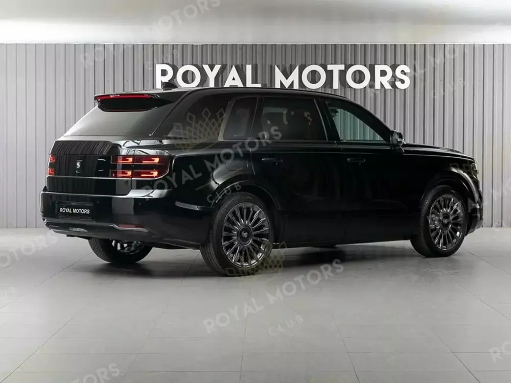 SUV hạng sang Toyota Century nhập khẩu tư nhân có giá đắt hơn cả Rolls-Royce Cullinan SUV hạng sang Toyota Century nhập khẩu tư nhân có giá đắt hơn cả Rolls-Royce Cullinan