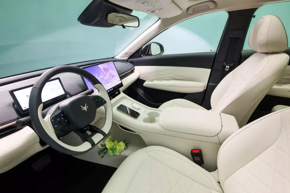 BAIC vén màn đối thủ của xe bán chạy như tôm tươi Geely EX2 - Ảnh 5.