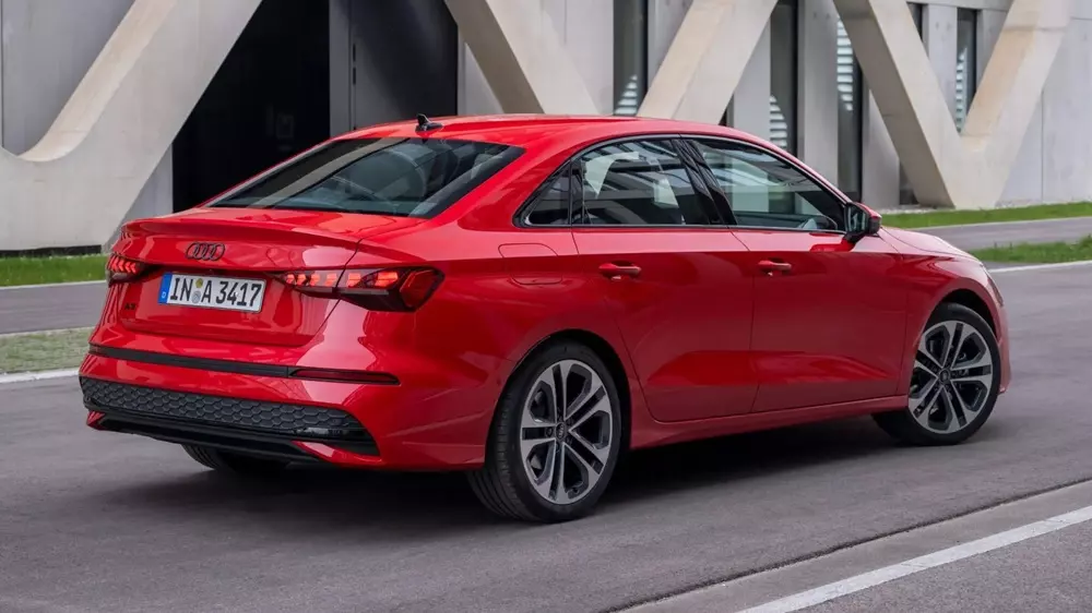 Audi A3 2027 có khả năng học cách đỗ xe bằng cách quan sát người lái