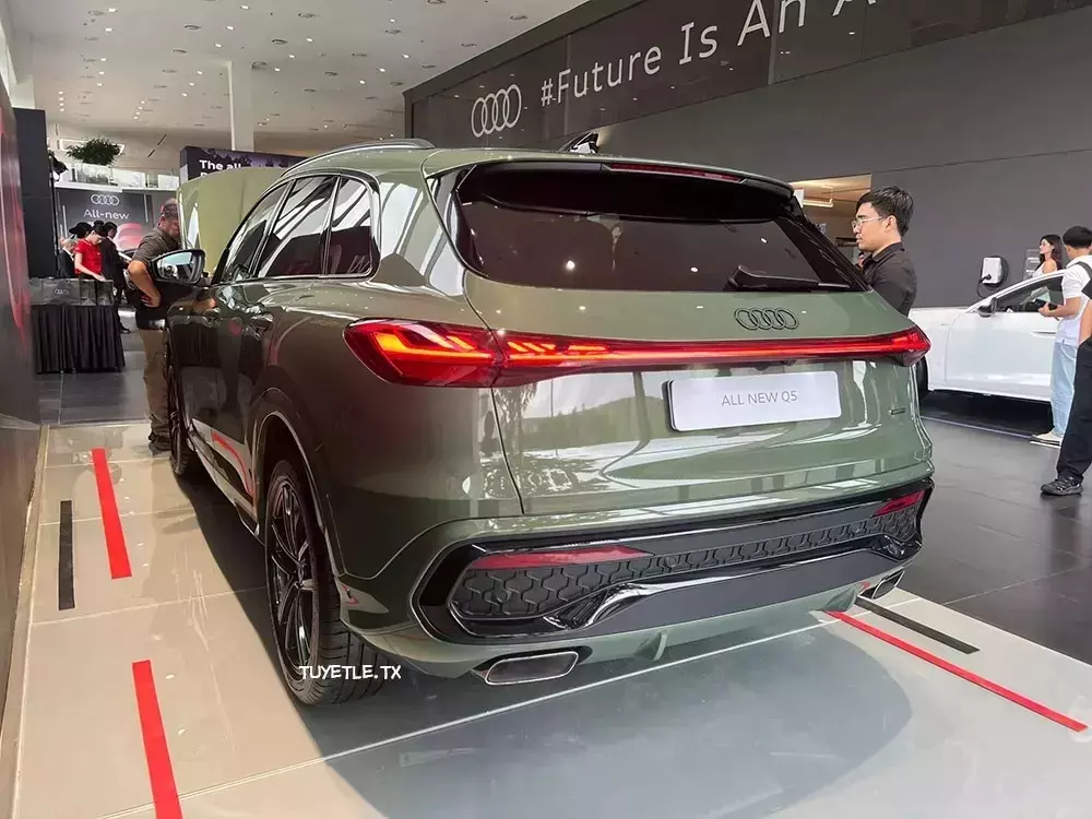 Audi Q5 thế hệ mới sở hữu hệ thống đèn chiếu sáng ấn tượng Audi Q5 thế hệ mới sở hữu hệ thống đèn chiếu sáng ấn tượng