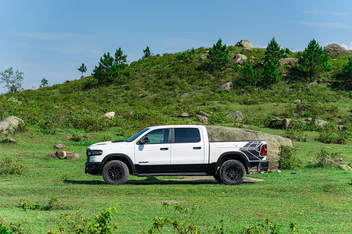 Ram 1500 RHO với lốp địa hình 35 inch Ram 1500 RHO với lốp địa hình 35 inch.
