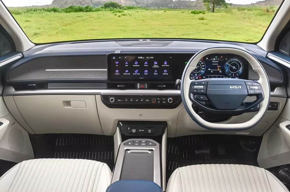 Khoang lái của Kia Carens EV