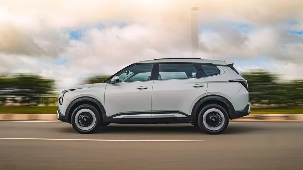 Kia Carens EV sở hữu phạm vi di chuyển tối đa 490 km