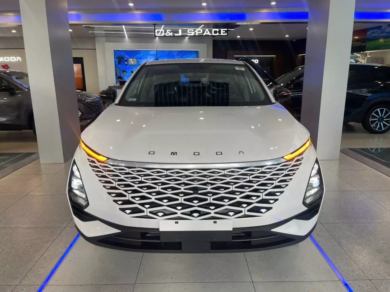 omoda-c5-sport2-6c77 Omoda C5 Sport 479 triệu, B-SUV đủ trang bị đang thách thức logic định giá thị trường? - Ảnh 3.