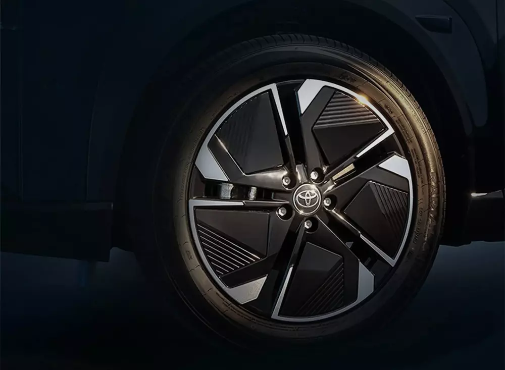 Bộ mâm của Toyota bZ3X Knight Edition có thiết kế khí động học hơn Bộ mâm của Toyota bZ3X Knight Edition có thiết kế khí động học hơn