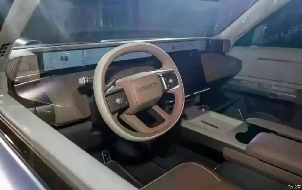 Khoang lái bên trong Freelander 8