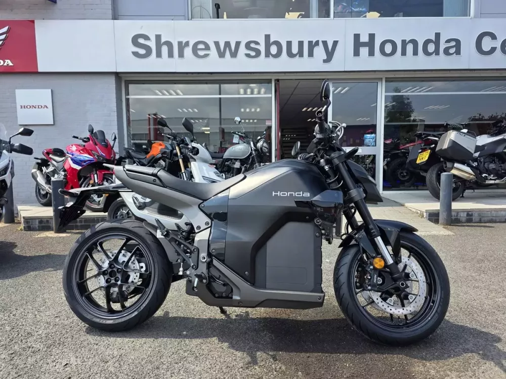Mô tô điện Honda WN7 từng trưng bày ở Việt Nam cập bến đại lý, rẻ hơn Harley-Davidson LiveWire - Ảnh 2.