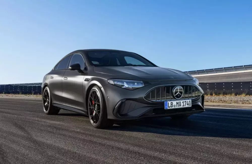 mercedes-amg-cla45-2027-1-dfa5-1 Mercedes-Benz CLA sắp bán ở Việt Nam có thêm bản AMG
