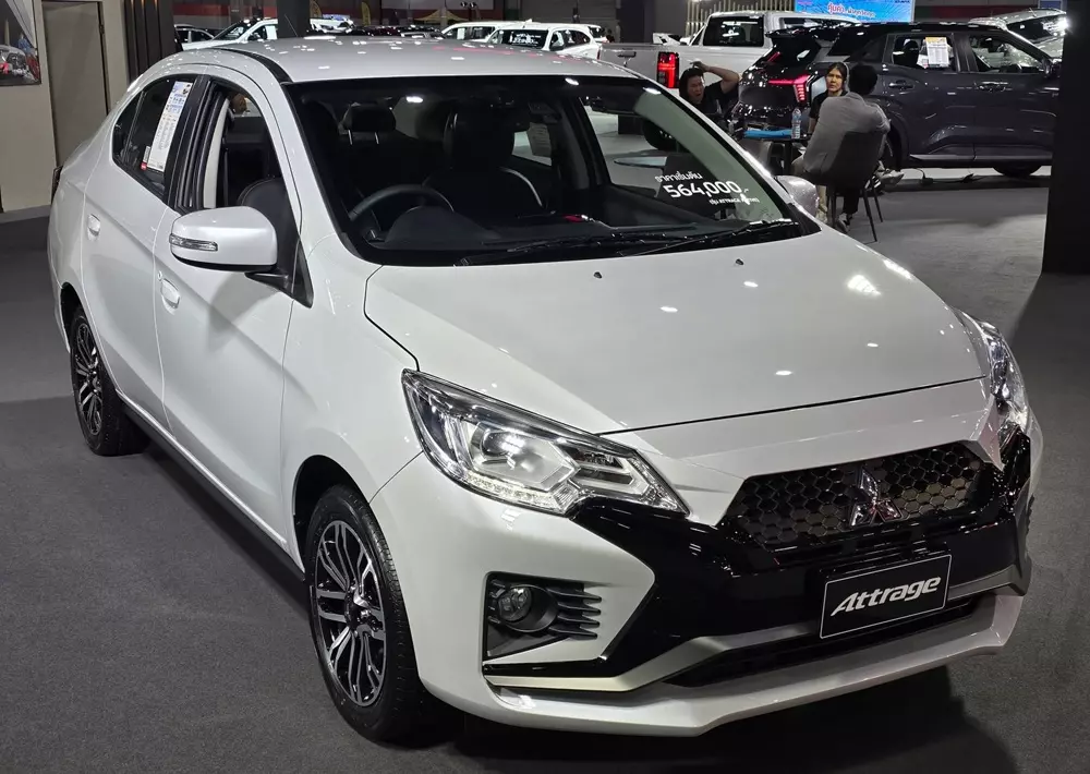 mitsubishi-attrage-2026-14-fa20 Mitsubishi Attrage 2026 chờ ngày về Việt Nam