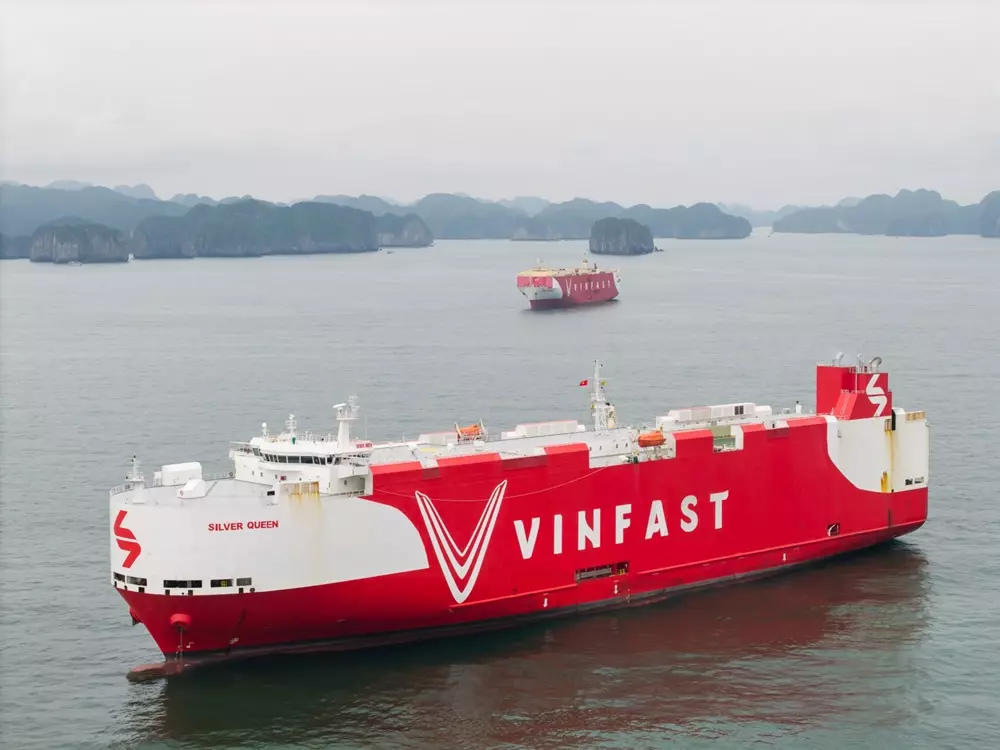 vinfast-3-7889 VinFast xuất khẩu 6.000 ô tô điện ra nước ngoài với 1.500 chiếc taxi VF 6 - Ảnh 3.