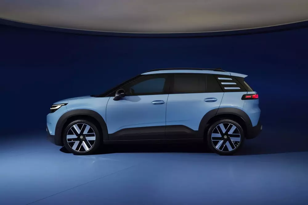 volkswagen-id-cross-6-dbda Volkswagen ID. Cross nằm trong phân khúc SUV hạng A