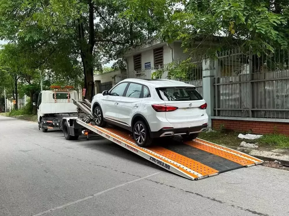 MG ZS đời cũ giảm giá hơn 100 triệu đồng tại đại lý để xả hàng trước ngày thế hệ mới ra mắt - Ảnh 2.