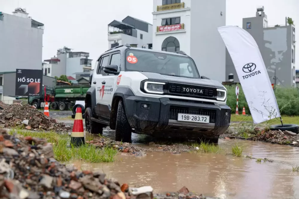 Đánh giá Toyota Land Cruiser FJ 2026: SUV địa hình cá tính, danh có xứng với thực?- Ảnh 8.