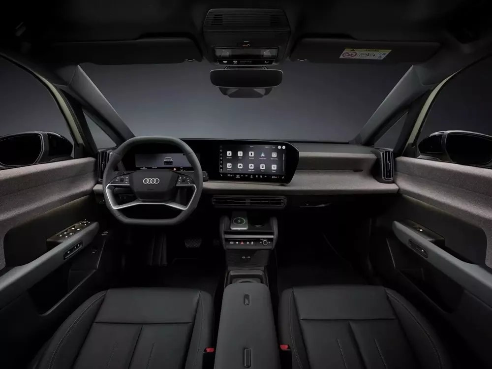 Audi A2 được hồi sinh dưới dạng SUV điện cỡ nhỏ với thiết kế chau truốt và nội thất thông minh - Ảnh 5.