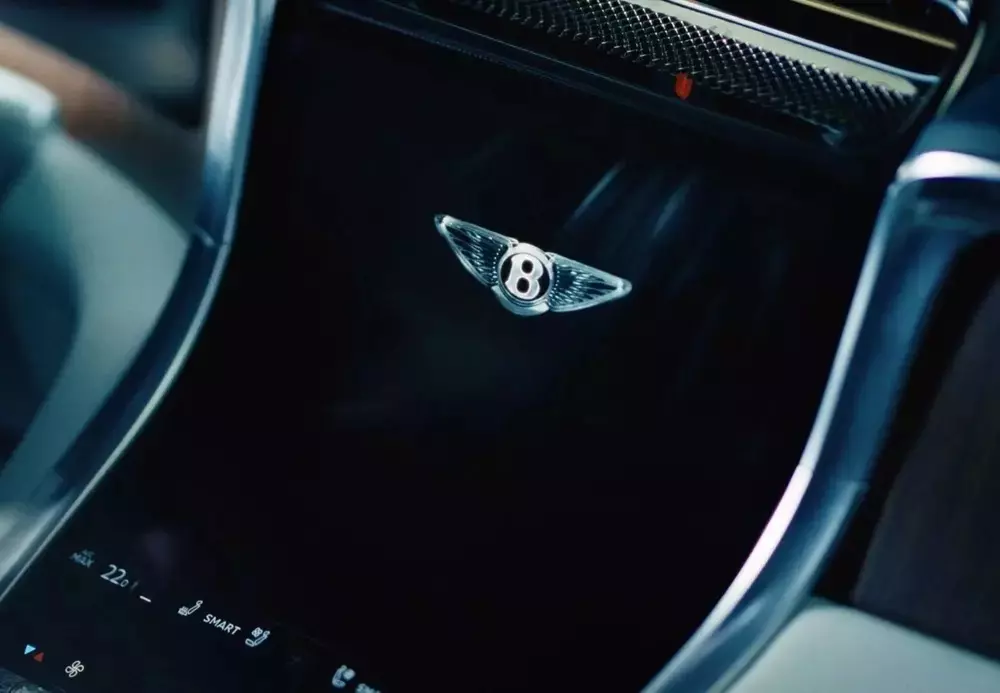 bentley-torcal-17-a076 Bentley Torcal sở hữu màn hình thông tin giải trí có thiết kế cong