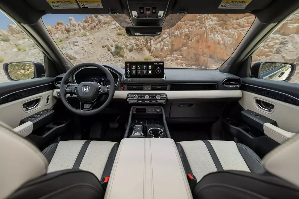 Nội thất của Honda Passport TrailSport 2027 giữ nguyên như cũ
