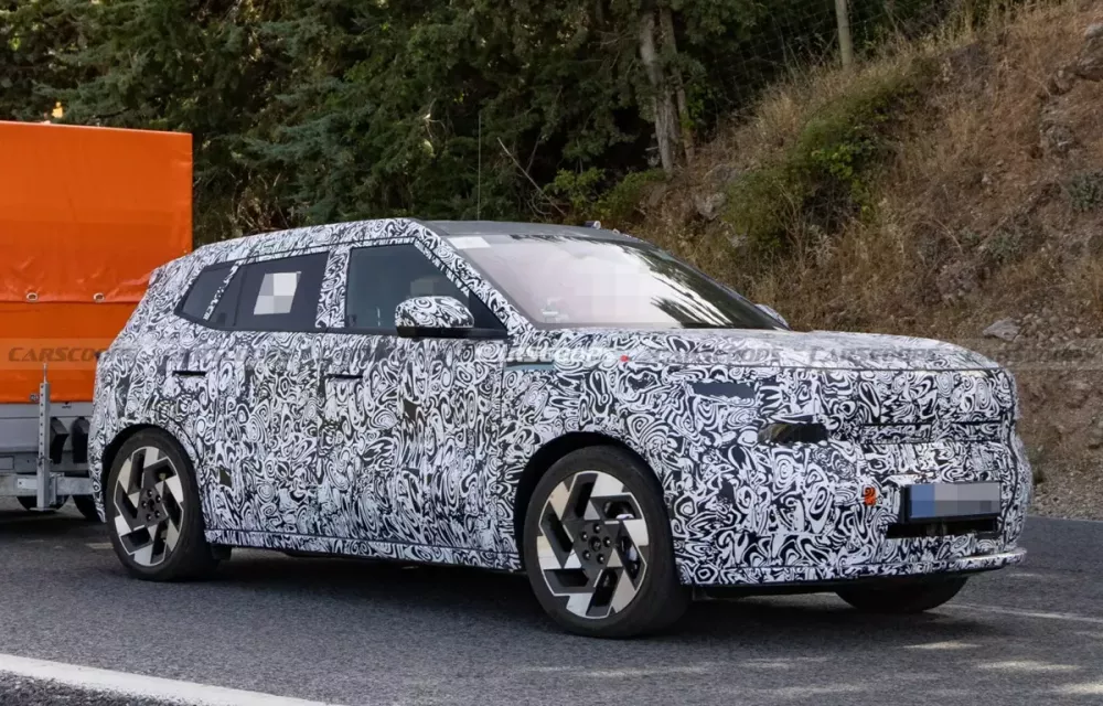 hyundai-kona-2028-2-4c92 Hyundai Kona thế hệ mới từ bỏ diện mạo kỳ quặc để chuyển sang kiểu SUV thông thường - Ảnh 1.