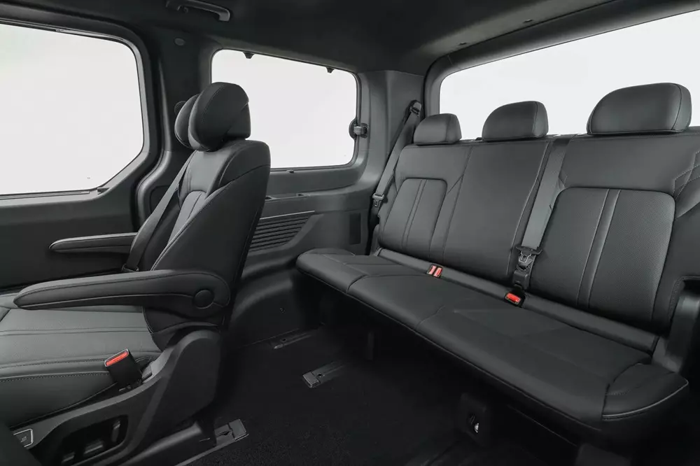 Xe van điện Hyundai Staria Electric 2027 được mở rộng thị trường, nội thất 9 chỗ, cốp siêu rộng - Ảnh 6.