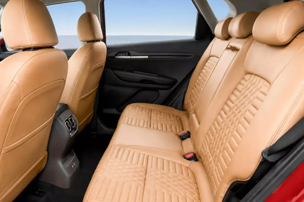 Kia Sonet giảm giá sâu thêm một nấc, khởi điểm chỉ còn 450 triệu đồng - Ảnh 3.
