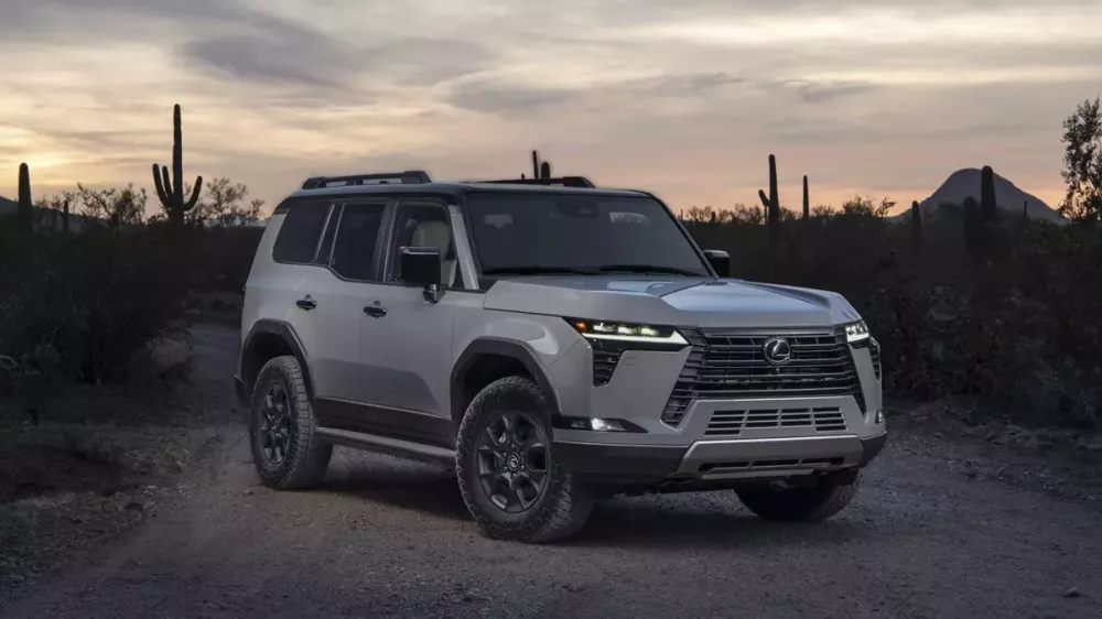 lexus-gx-2027-4-9bd9-1 SUV hạng sang Lexus GX 2027 trình làng, thêm trang bị và tăng giá mạnh - Ảnh 1.