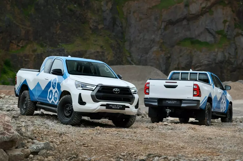 toyota-hilux-fcev-1-2d84 Nguyên mẫu thử nghiệm của Toyota Hilux FCEV được phát triển dựa trên thế hệ cũ
