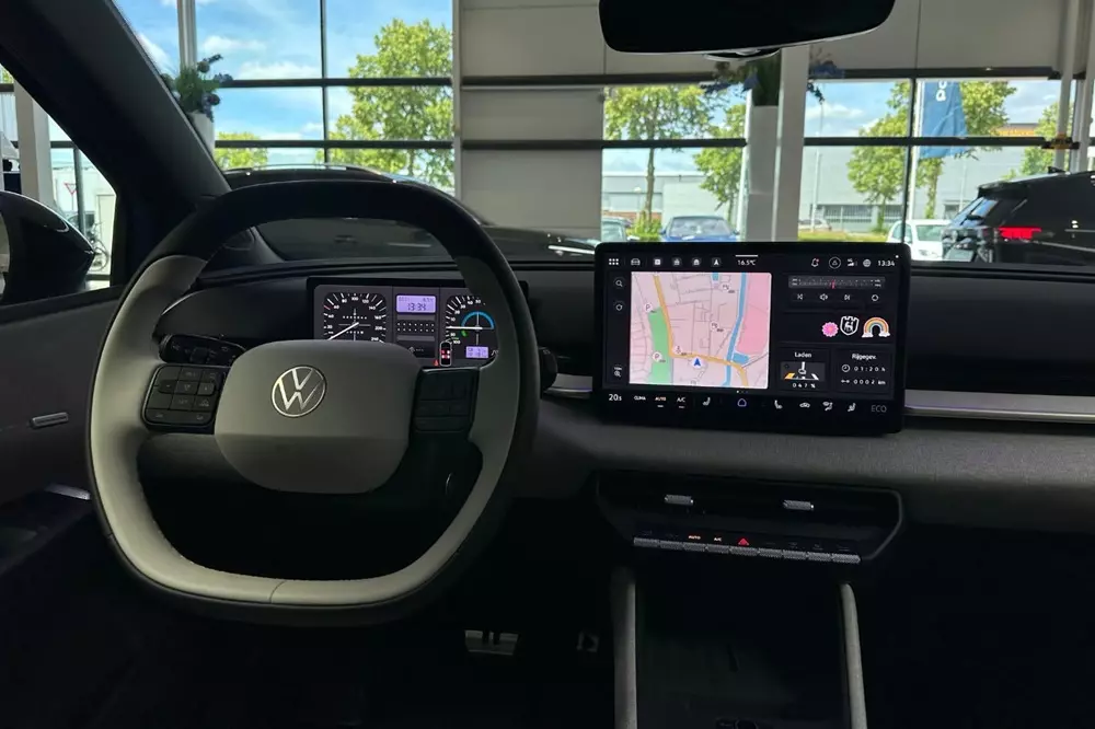 Volkswagen ID. Polo sở hữu nhiều trang bị tiện nghi và an toàn hiện đại