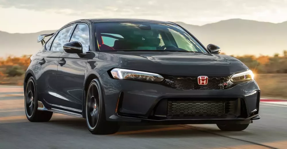 honda-civic-type-r-2027-2-bc33-1 Honda Civic Type R 2027 ra mắt với thiết kế hầm hố hơn, sang số mượt mà hơn