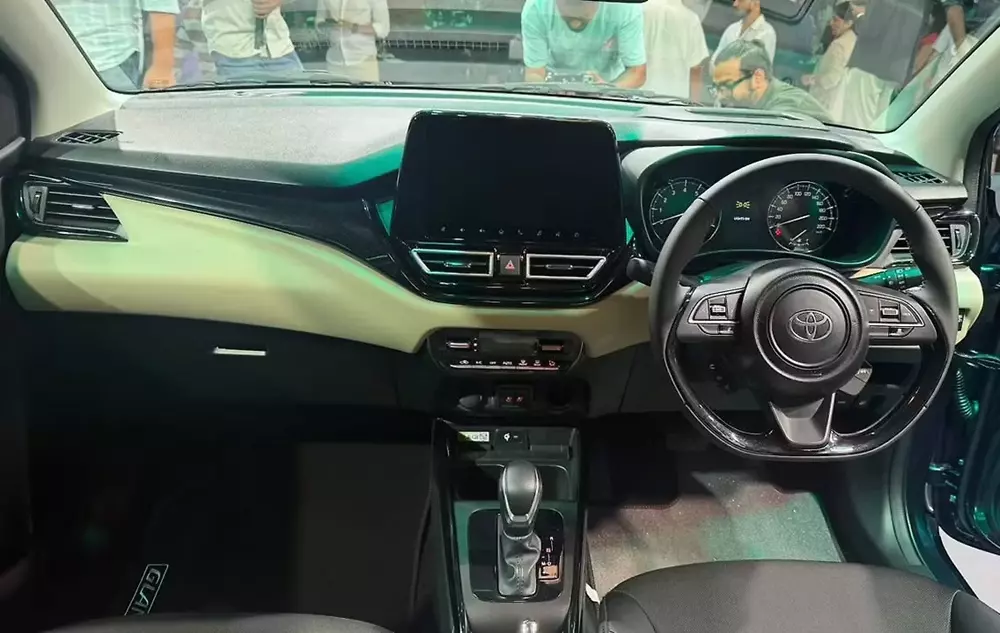 Khoang lái của Toyota Glanza 2027