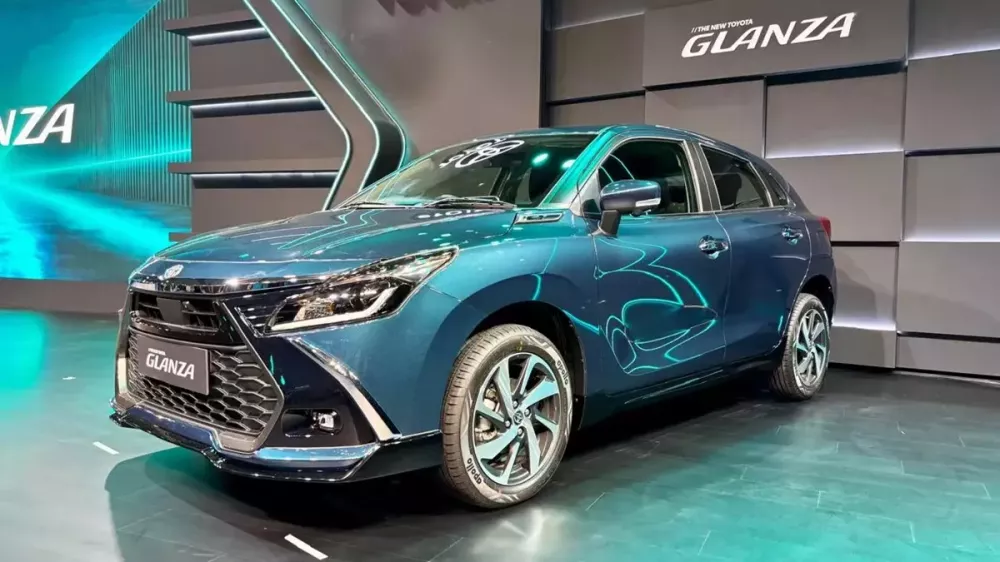 Toyota Glanza 2027 màu xanh lục mới